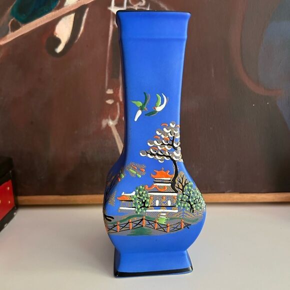 Blue Decorative Vase with Asian Art Design - Picture 6 of 15